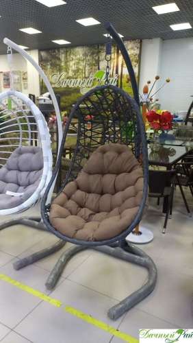  Кресло подвесное "ASTI стандарт" графит шлифованный, ткань браун (светло-коричн), опора серая, 150 кг